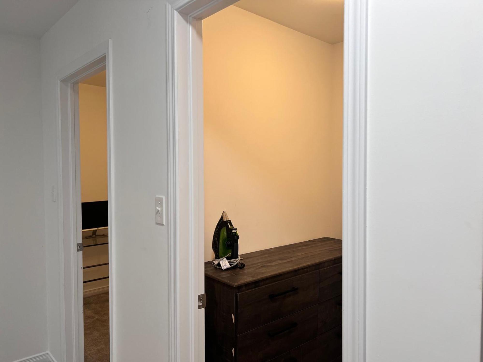 Spacious 4-Bedroom Home, Comfortably Sleeps 10 Barrie Eksteriør bilde